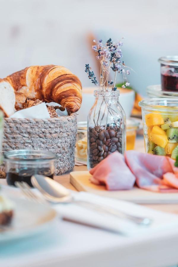 שפיץ La Belle Vue Boutique Hotel & Cafe מראה חיצוני תמונה